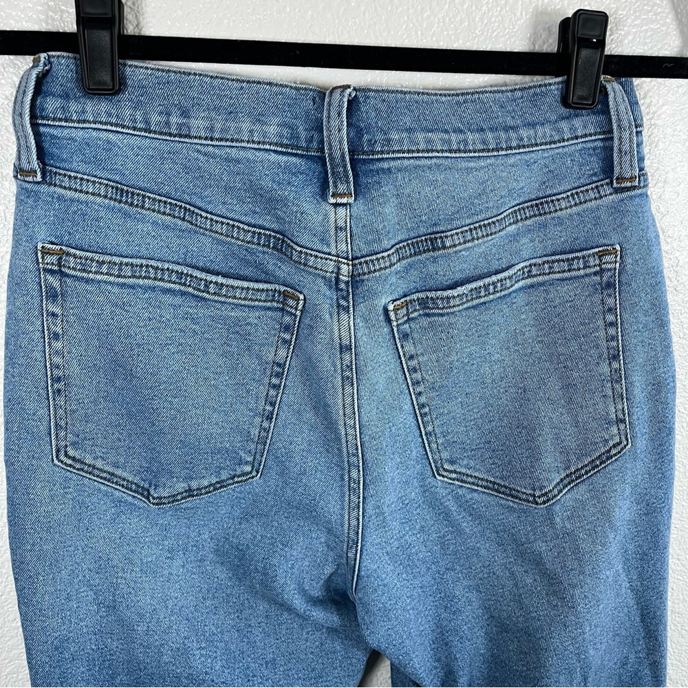 J. Crew Essential Straight-Leg Medium Wash Mid-High Rise Jeans Women’s 27 - Picture 8 of 11